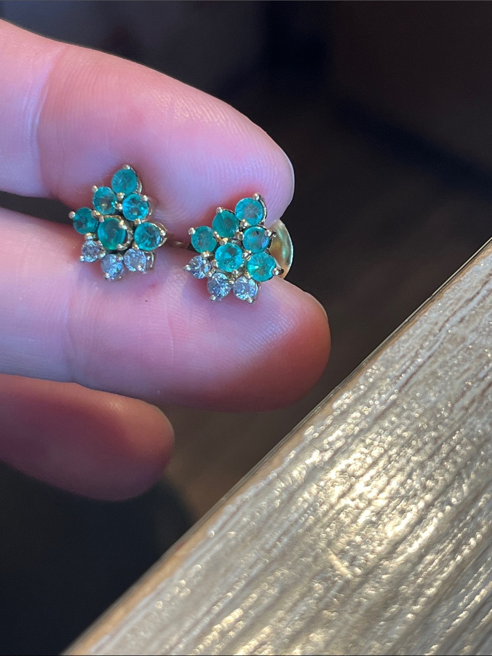 14kt diamond Emerald Green Floral Cluster Stud Earrings -